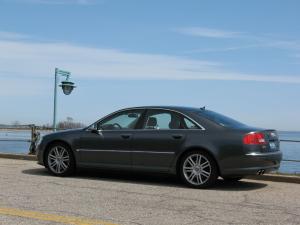 Audi S8 2008 года  (NA)